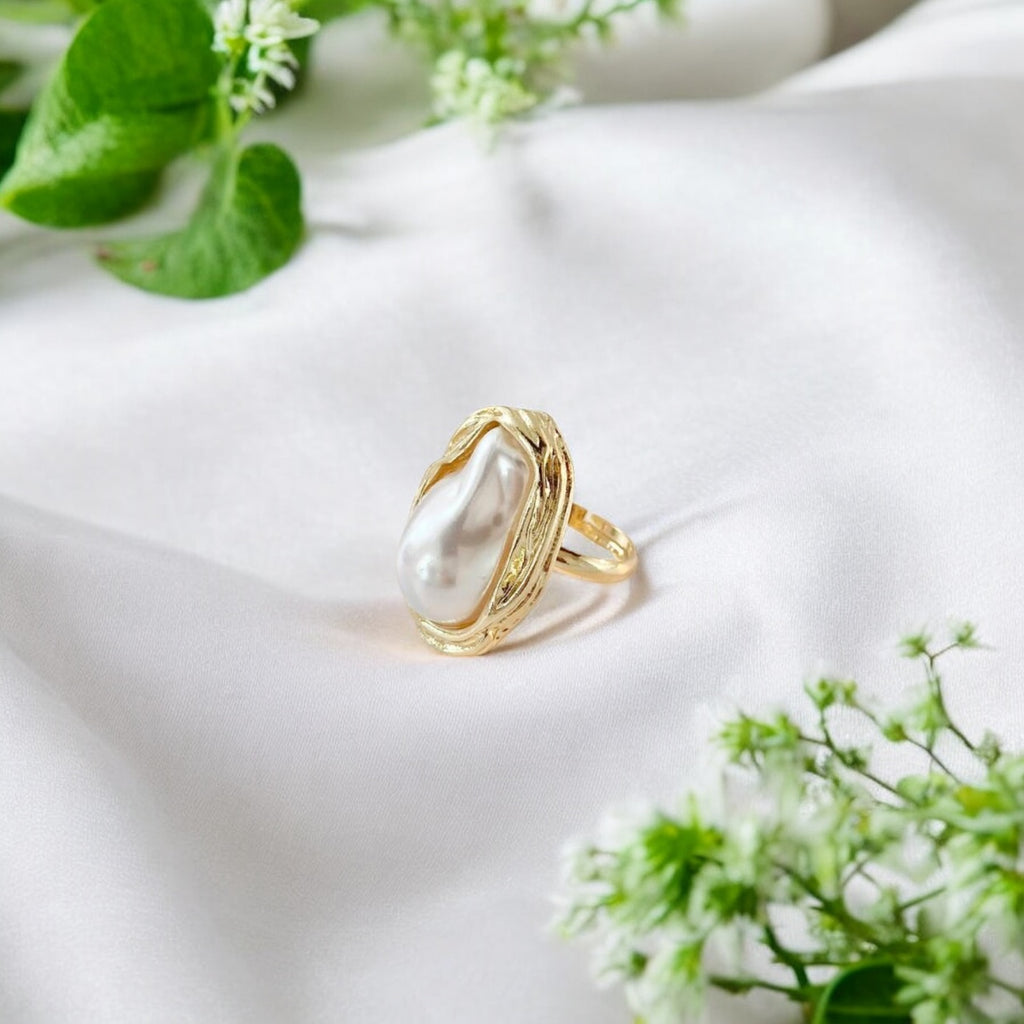 Makhaila Ring